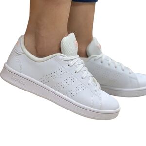 Adidas Advantage lace-up sneakers, white, women's Size 10